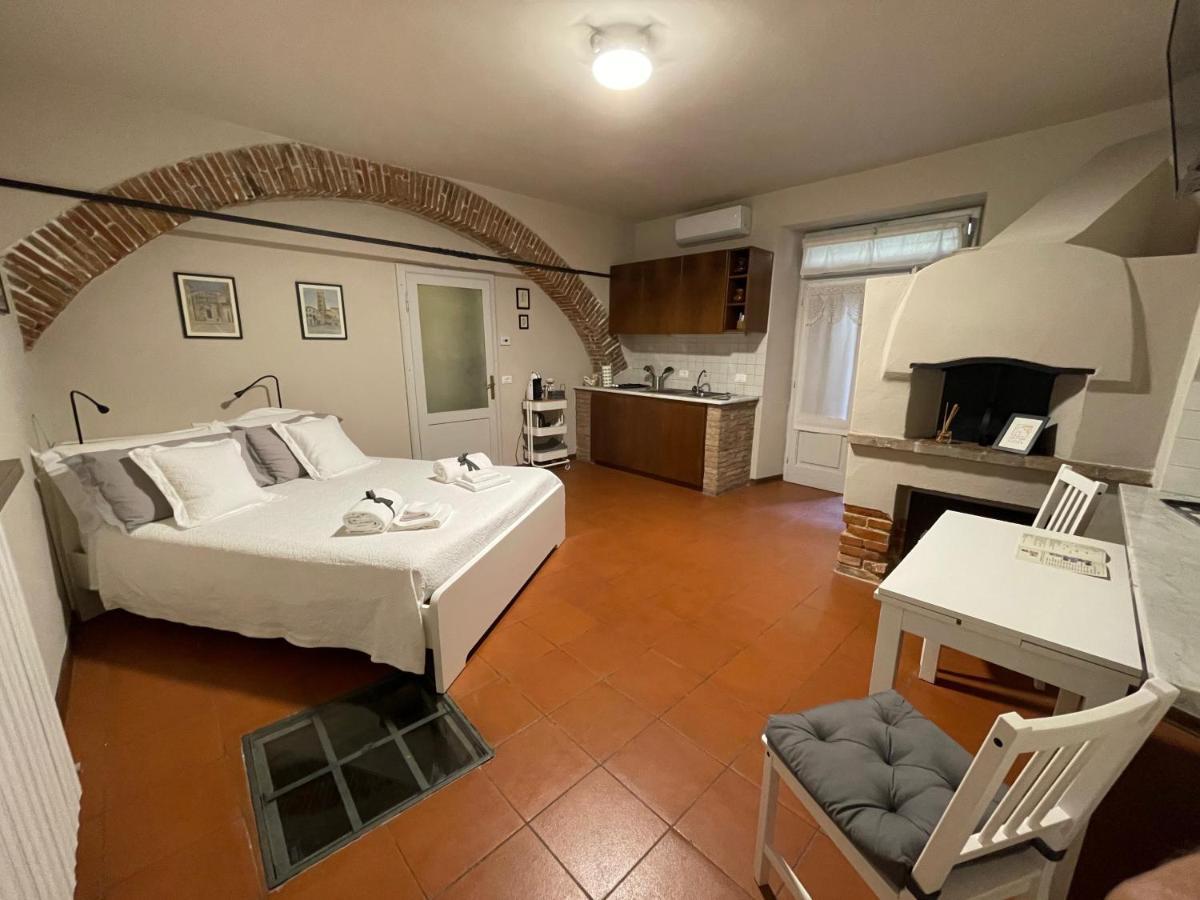 La Casa Nel Vicolo Altopascio Exterior foto